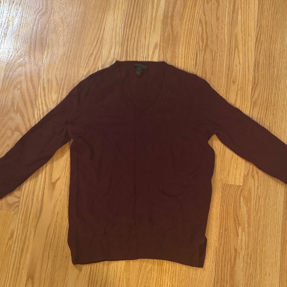 Cashmere V-Neck Sweater in Deep Burgundy